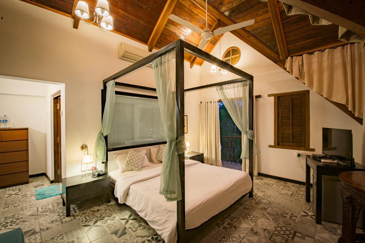 Waters Boutique Hotel By Spectrum Holiday Гоа Экстерьер фото